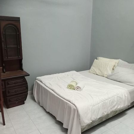 Ria Homestay & Kolam ألور سيتار المظهر الخارجي الصورة