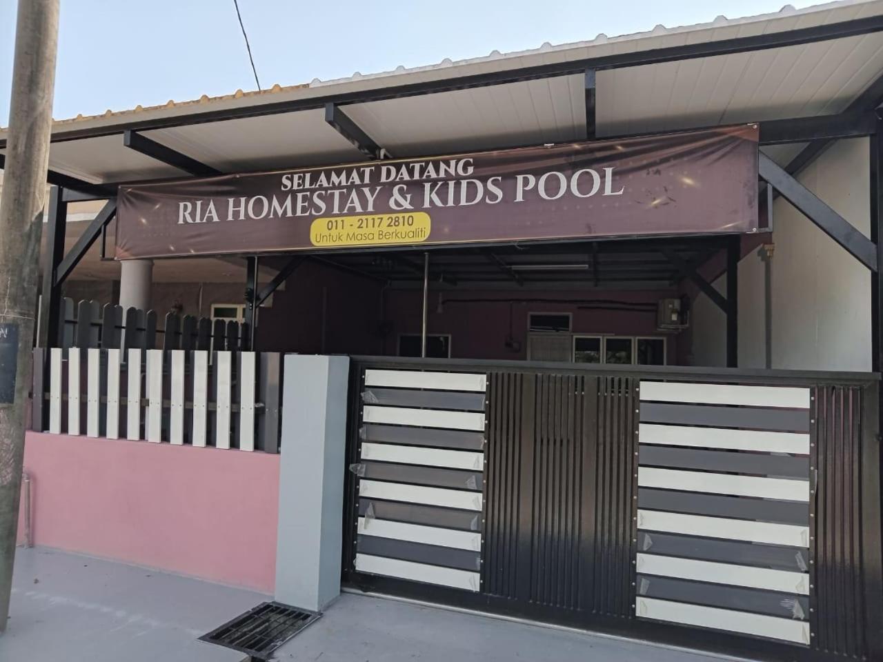 Ria Homestay & Kolam ألور سيتار المظهر الخارجي الصورة