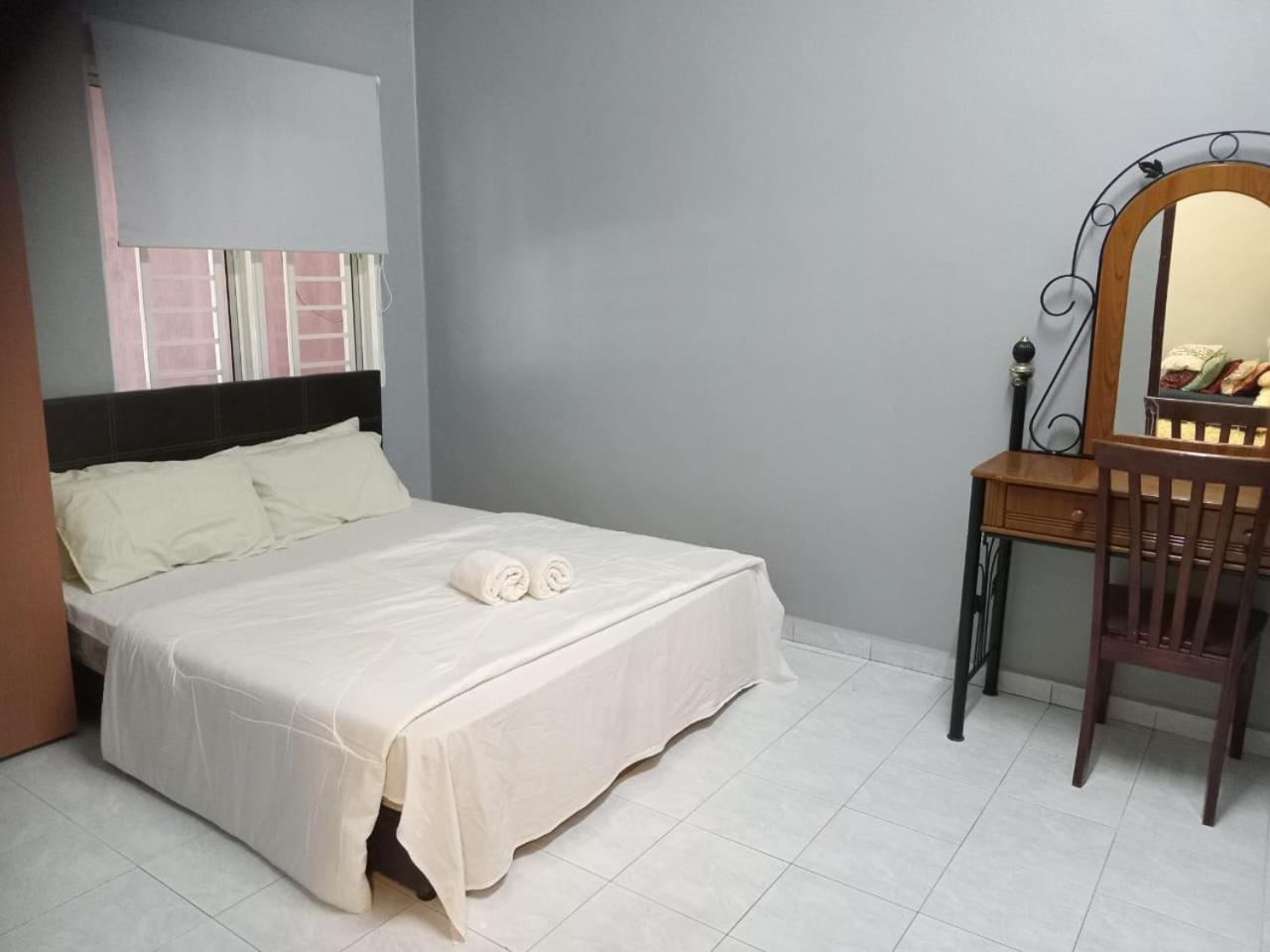Ria Homestay & Kolam ألور سيتار المظهر الخارجي الصورة
